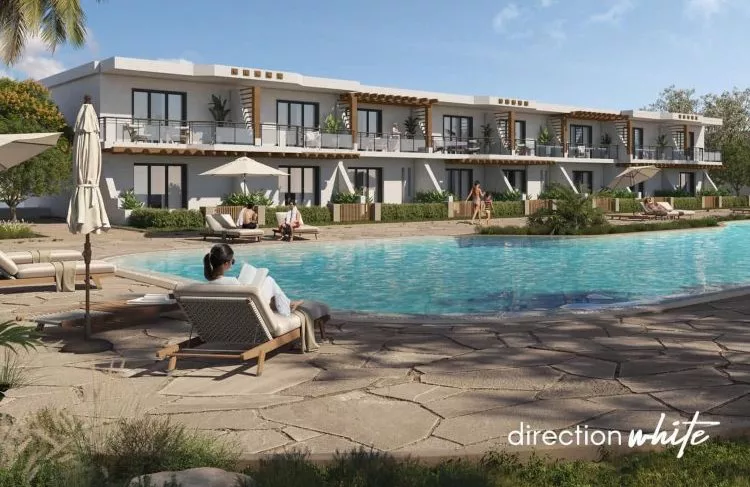 قرية دايركشن وايت الساحل الشمالي