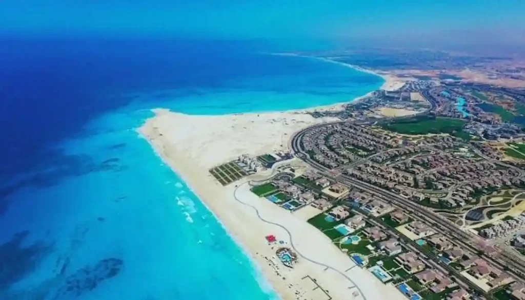 قرية ساوث ميد الساحل الشمالي